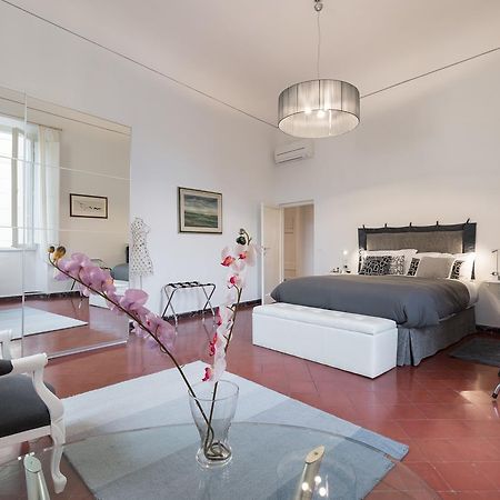 Old Bridge: Historical And Chic Apartment Φλωρεντία Εξωτερικό φωτογραφία